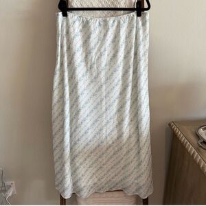 NWOT Arula White, Blue & Green Classic Floral Midi Skirt